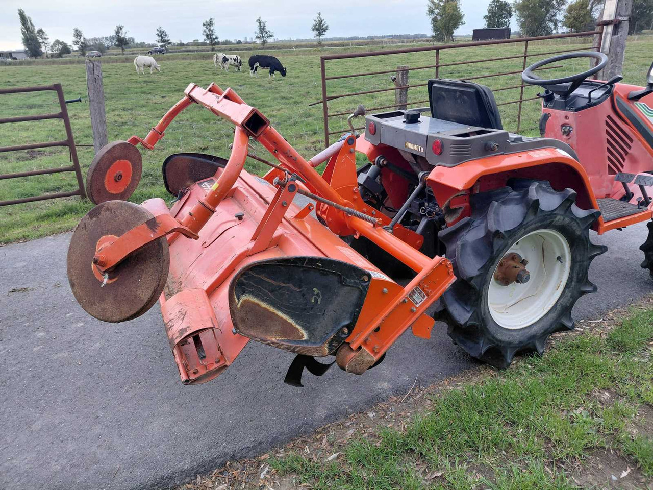 Hinomoto C14 - Micro tracteur: photos 3 Hinomoto C14 - Micro tracteur: photos 3