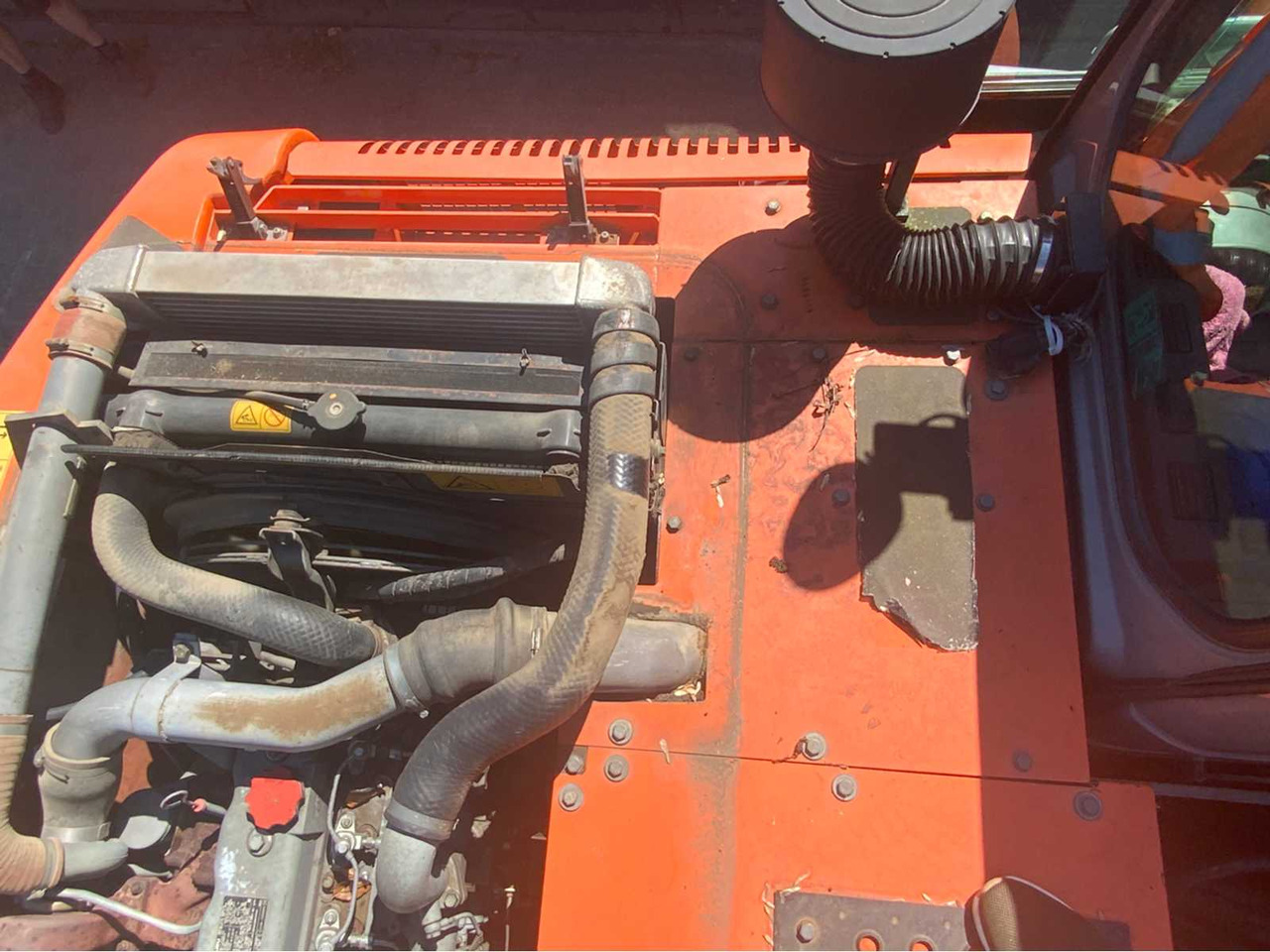 Pelle sur pneus Hitachi ZX 160W: photos 24