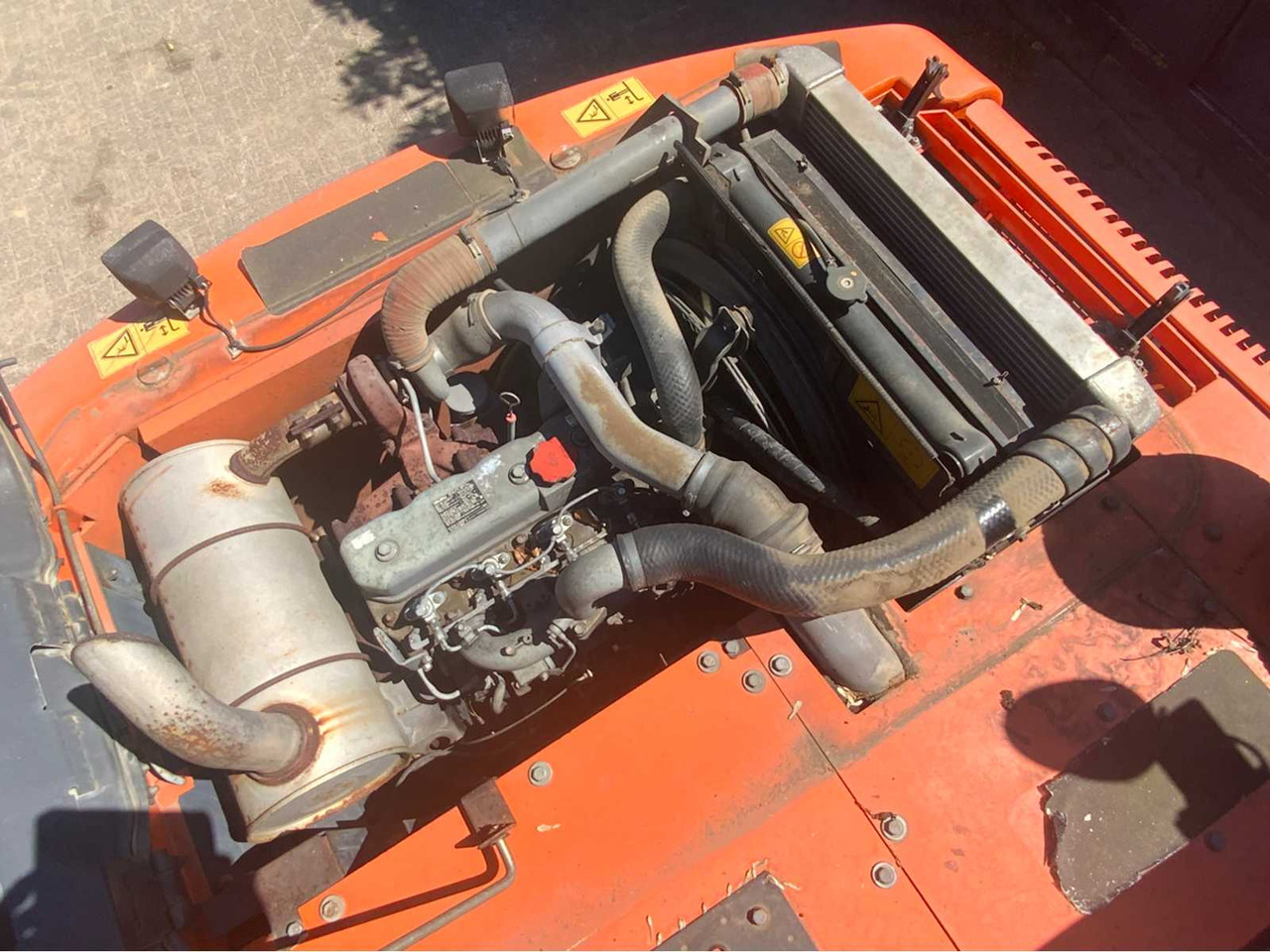Pelle sur pneus Hitachi ZX 160W: photos 25