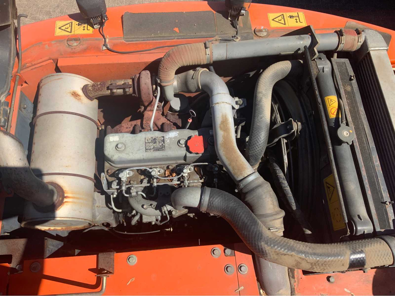 Pelle sur pneus Hitachi ZX 160W: photos 28