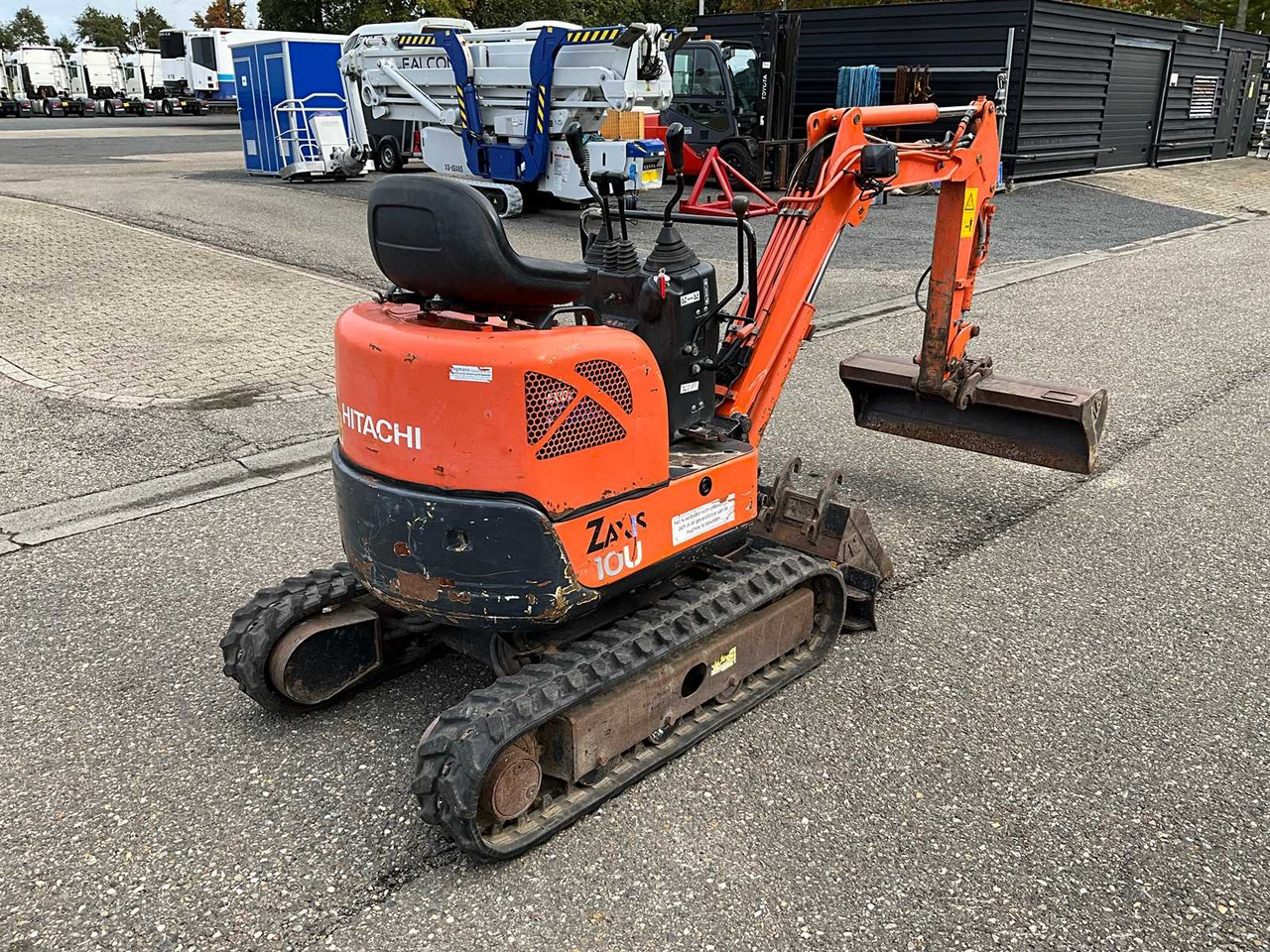 Hitachi ZX10U-2 - Mini pelle: photos 5 Hitachi ZX10U-2 - Mini pelle: photos 5