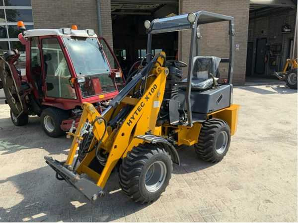 Hytec X100 - Chargeuse sur pneus: photos 1 Hytec X100 - Chargeuse sur pneus: photos 1