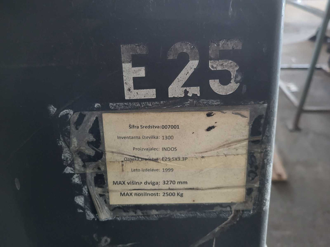 Chariot élévateur INDOS - E25 SX3.3P - FORKLIFT TRUCKS - 1999: photos 7 Chariot élévateur INDOS - E25 SX3.3P - FORKLIFT TRUCKS - 1999: photos 7