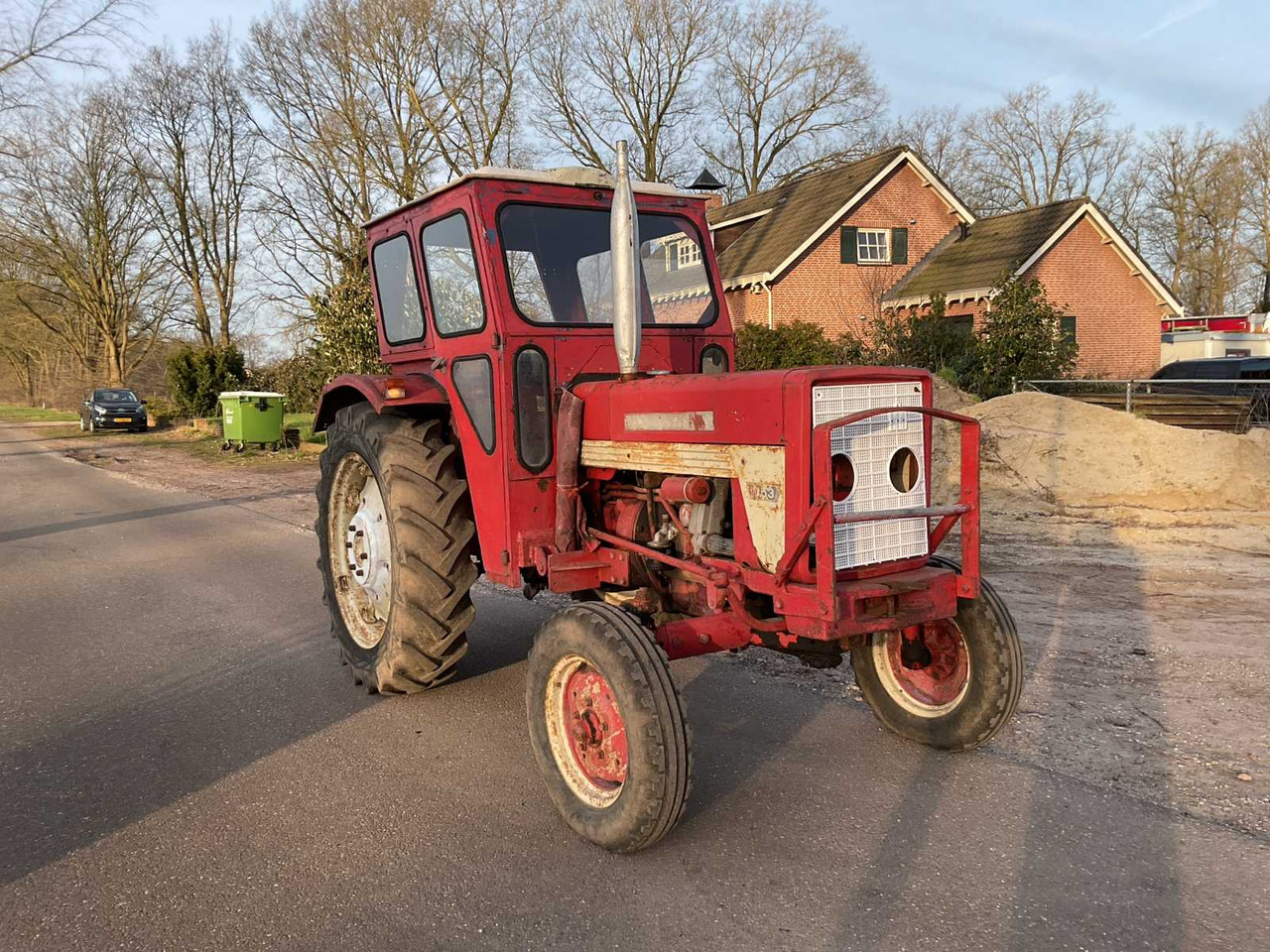 International 353 - Tracteur agricole: photos 2 International 353 - Tracteur agricole: photos 2