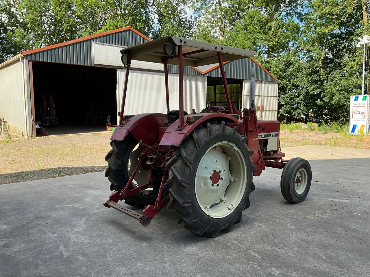 International 633 - Tracteur agricole: photos 3 International 633 - Tracteur agricole: photos 3