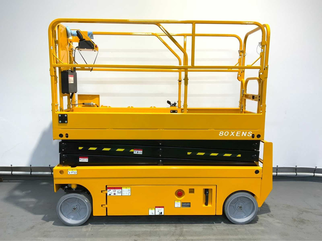 JD Equipment 80XEN - Nacelle: photos 2 JD Equipment 80XEN - Nacelle: photos 2