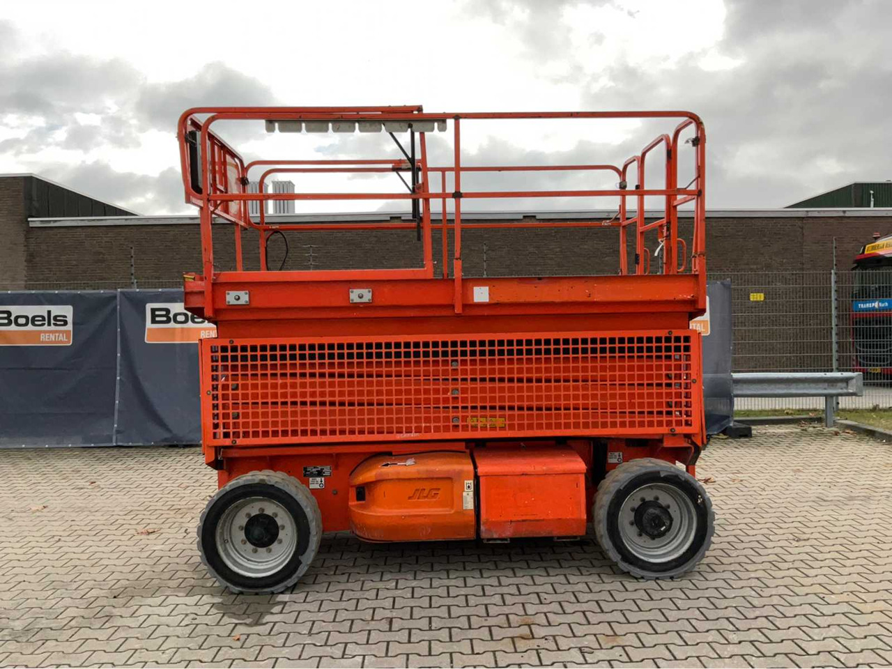 JLG 3369LE - Nacelle: photos 3 JLG 3369LE - Nacelle: photos 3