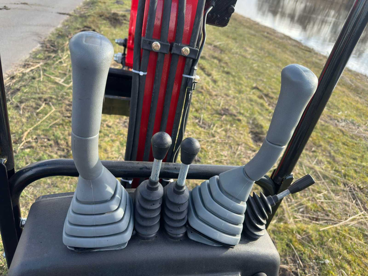 Mini pelle JPC HT12: photos 11