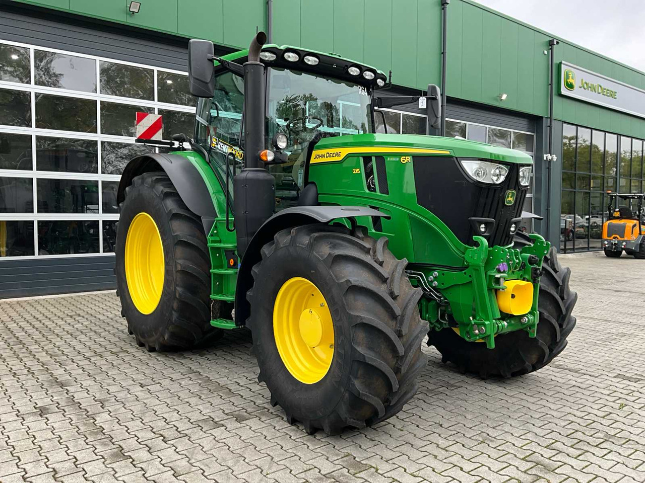 John Deere 6R 215 - Tracteur agricole: photos 2 John Deere 6R 215 - Tracteur agricole: photos 2