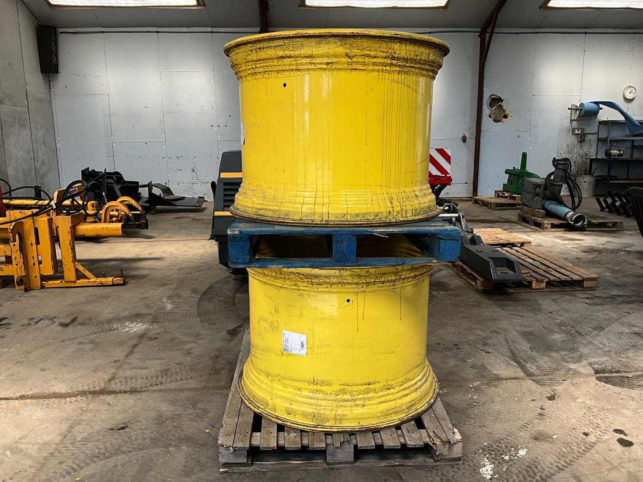 John Deere - Pneus et jantes pour Tracteur agricole: photos 3 John Deere - Pneus et jantes pour Tracteur agricole: photos 3