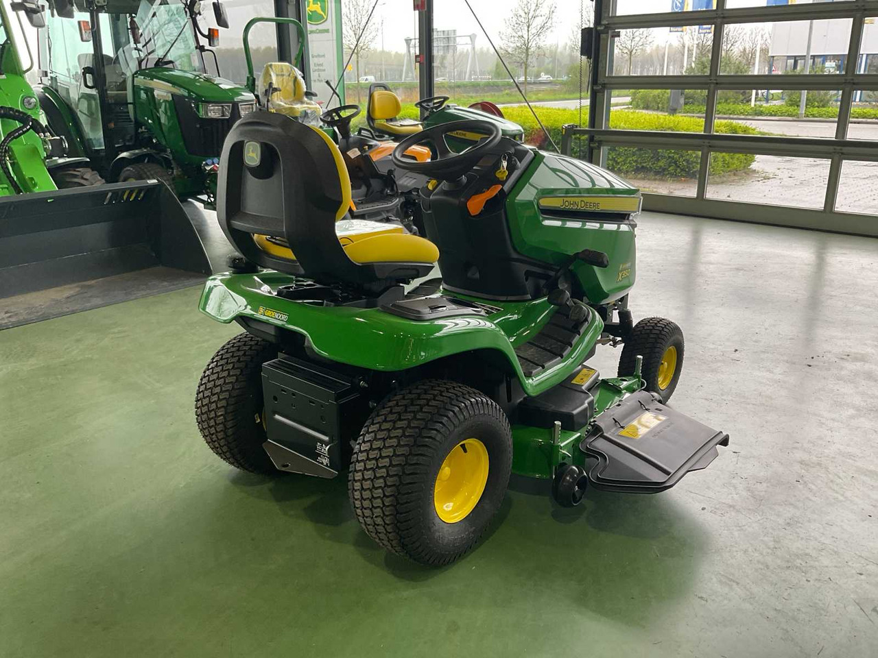John Deere X350 - Motofaucheuse: photos 5 John Deere X350 - Motofaucheuse: photos 5