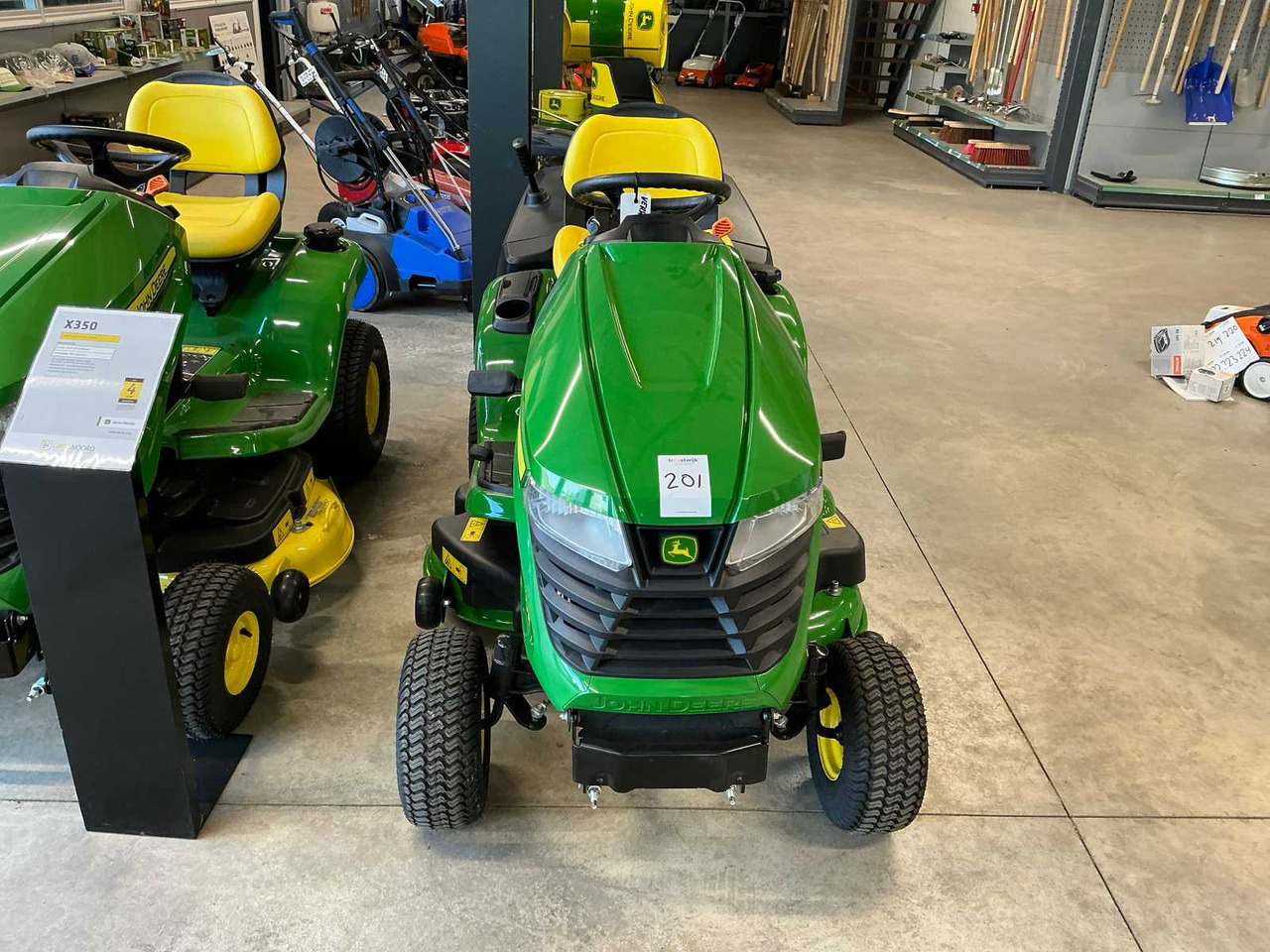 John Deere X350R - Motofaucheuse: photos 2 John Deere X350R - Motofaucheuse: photos 2
