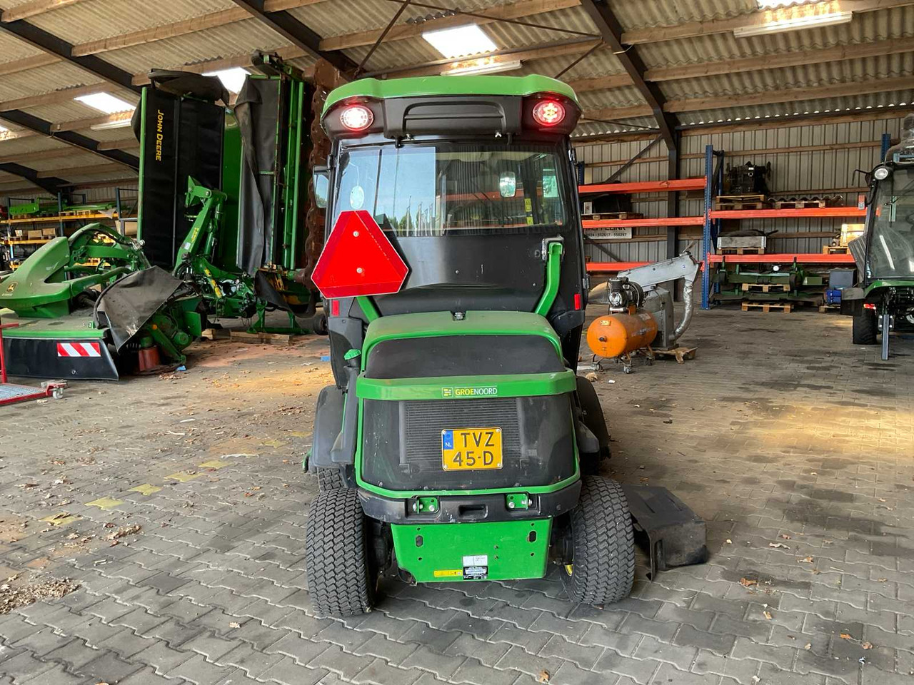 John deere 1585 TerrainCut - Motofaucheuse: photos 4 John deere 1585 TerrainCut - Motofaucheuse: photos 4