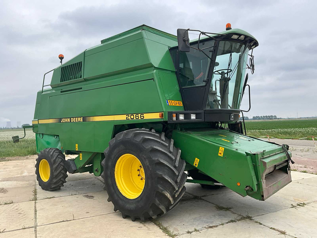 John deere 2066 - Moissonneuse-batteuse: photos 4 John deere 2066 - Moissonneuse-batteuse: photos 4