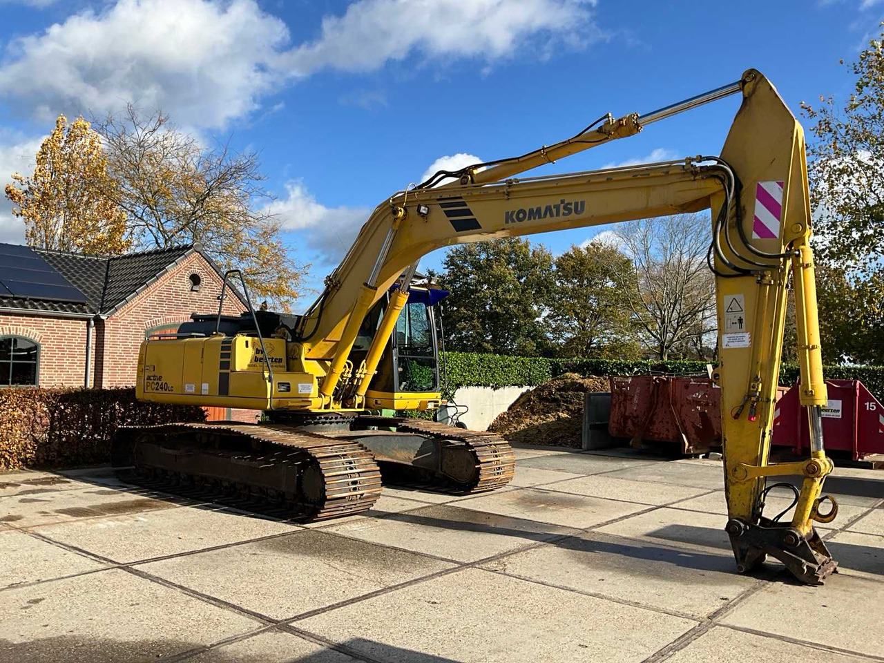 Komatsu Active PC240LC - Pelle sur chenille: photos 2 Komatsu Active PC240LC - Pelle sur chenille: photos 2