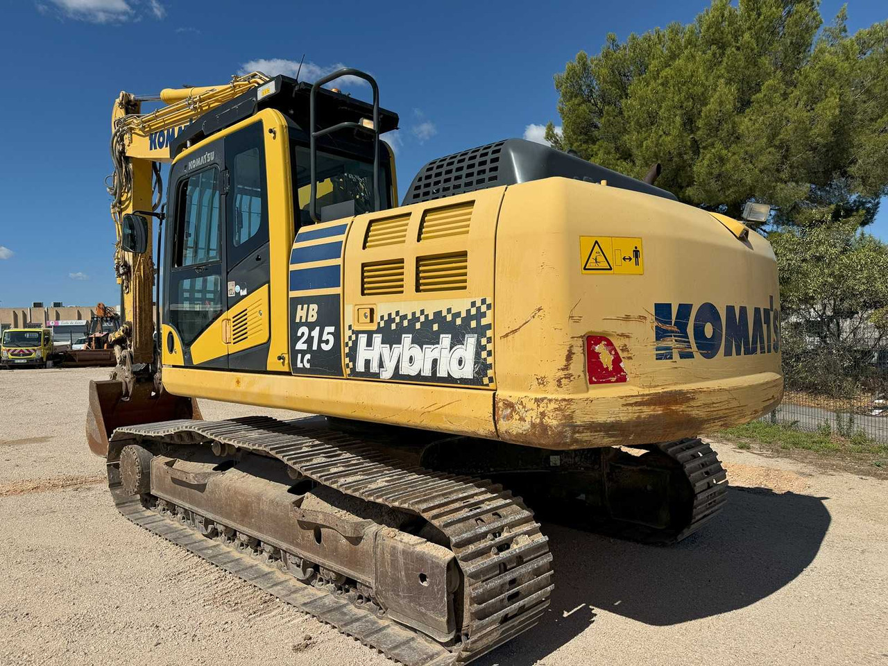 Komatsu HB215LC-2 - Pelle sur chenille: photos 4 Komatsu HB215LC-2 - Pelle sur chenille: photos 4