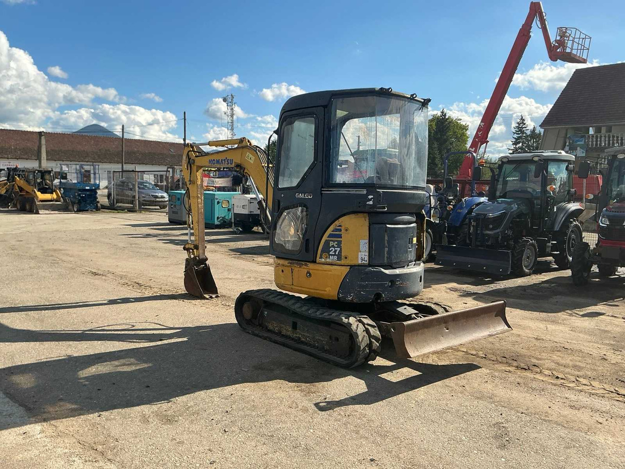 Komatsu PC 27 MR-2 - Mini pelle: photos 3 Komatsu PC 27 MR-2 - Mini pelle: photos 3