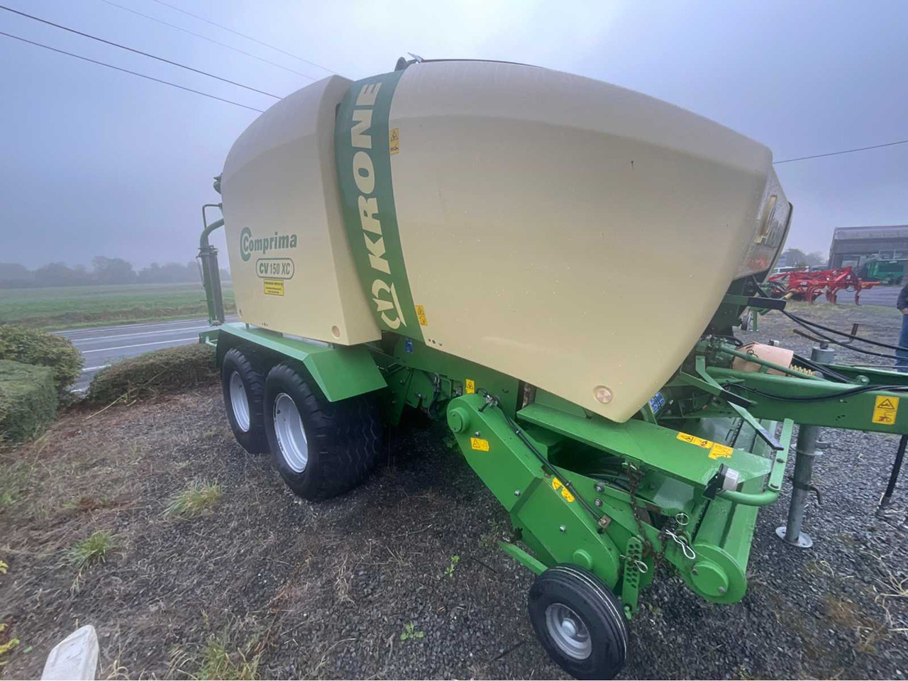 Krone Comprima CV 150 XC - Presse à balles rondes: photos 3 Krone Comprima CV 150 XC - Presse à balles rondes: photos 3