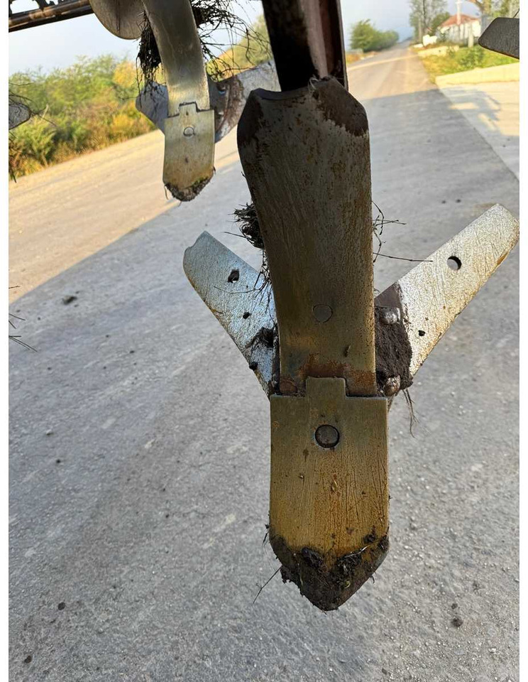 LEMKEN SMARAGD 90/300 - Bineuse: photos 4 LEMKEN SMARAGD 90/300 - Bineuse: photos 4