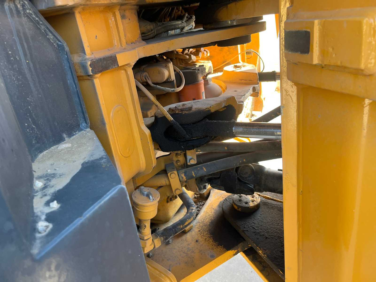 Chargeuse sur pneus LIEBHERR - L550 - WHEEL LOADER - 2015: photos 16