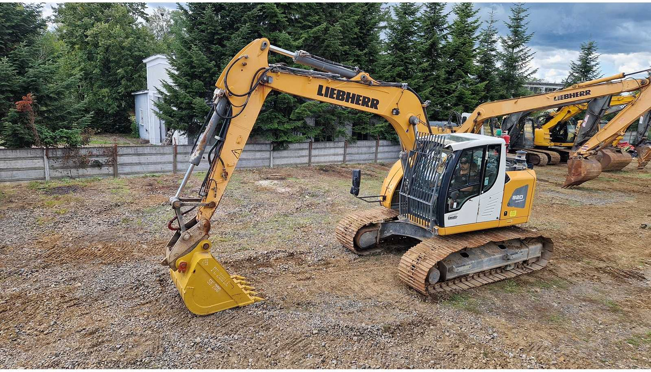 LIEBHERR R920 - Pelle sur chenille: photos 2 LIEBHERR R920 - Pelle sur chenille: photos 2
