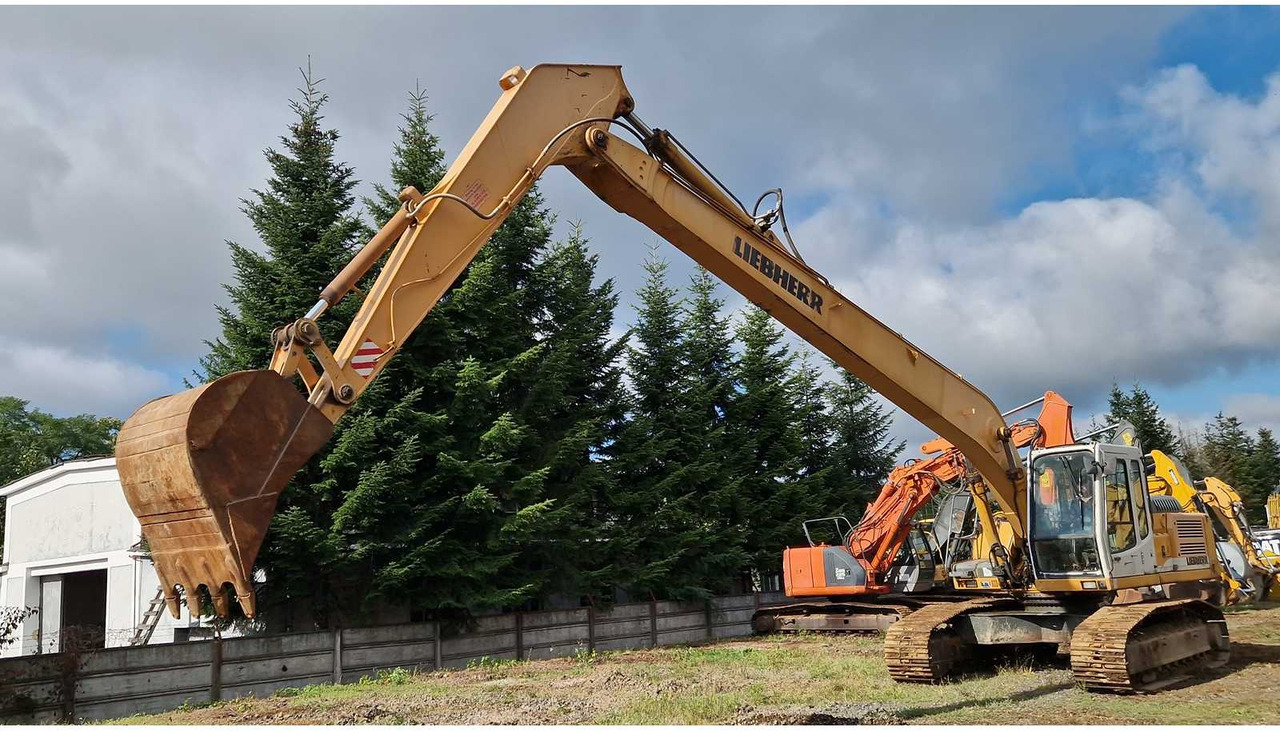 LIEBHERR R924B - Pelle sur chenille: photos 3 LIEBHERR R924B - Pelle sur chenille: photos 3