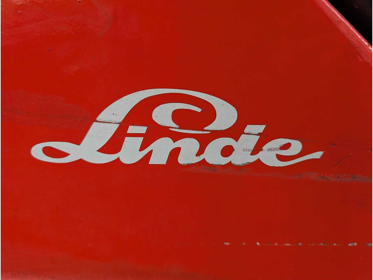 LINDE - E40P - 1995 - ELECTRIC FORKLIFT - Chariot élévateur: photos 2 LINDE - E40P - 1995 - ELECTRIC FORKLIFT - Chariot élévateur: photos 2