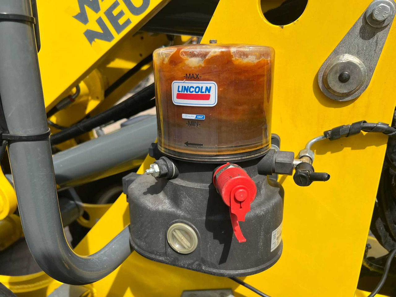 Liebherr L504 Compact - Chargeuse sur pneus: photos 5 Liebherr L504 Compact - Chargeuse sur pneus: photos 5