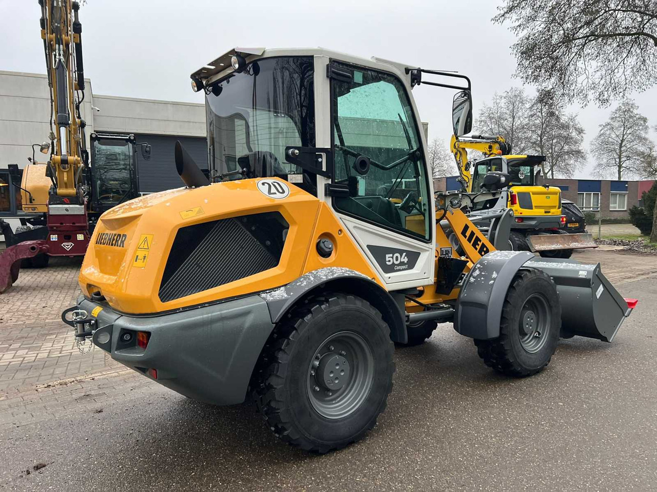 Liebherr L504 Compact - Chargeuse sur pneus: photos 3 Liebherr L504 Compact - Chargeuse sur pneus: photos 3