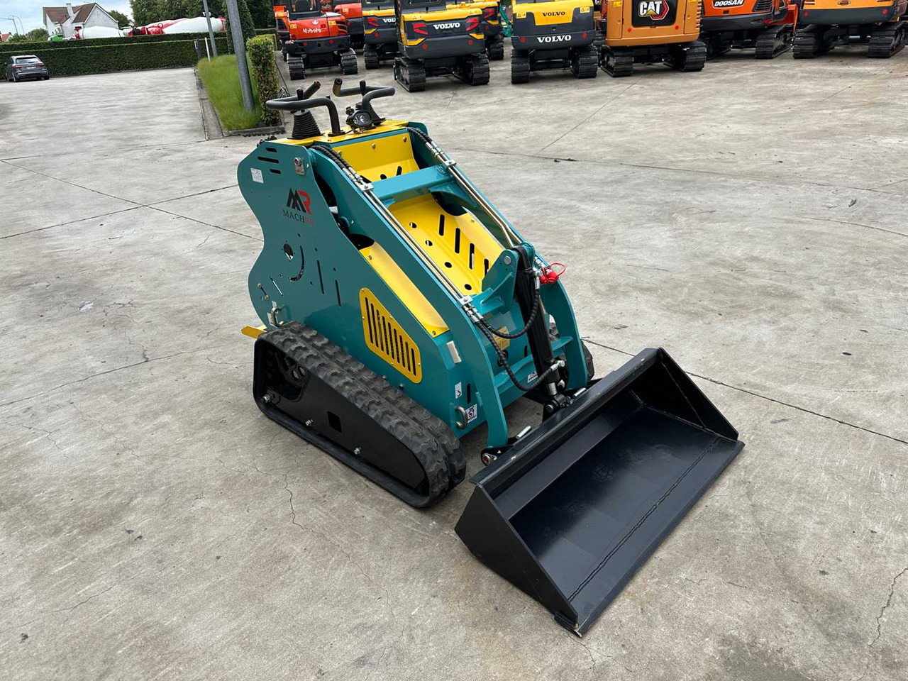 MACHPRO - 2025 - MP-300 - TRACK LOADER - Chargeuse compacte sur chenilles: photos 3 MACHPRO - 2025 - MP-300 - TRACK LOADER - Chargeuse compacte sur chenilles: photos 3