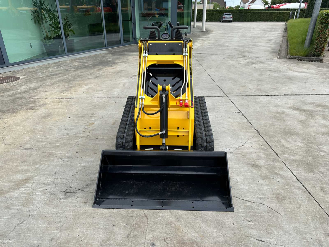 MACHPRO - 2025 - MP-S300 - SKID STEER LOADER - Chargeuse compacte sur chenilles: photos 2 MACHPRO - 2025 - MP-S300 - SKID STEER LOADER - Chargeuse compacte sur chenilles: photos 2