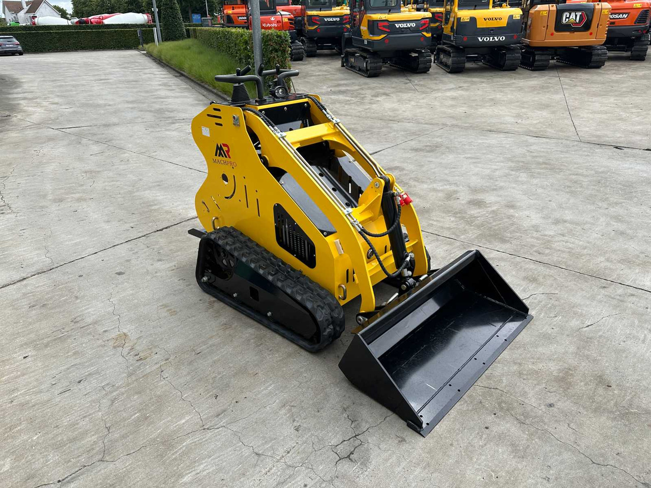 MACHPRO - 2025 - MP-S300 - SKID STEER LOADER - Chargeuse compacte sur chenilles: photos 3 MACHPRO - 2025 - MP-S300 - SKID STEER LOADER - Chargeuse compacte sur chenilles: photos 3