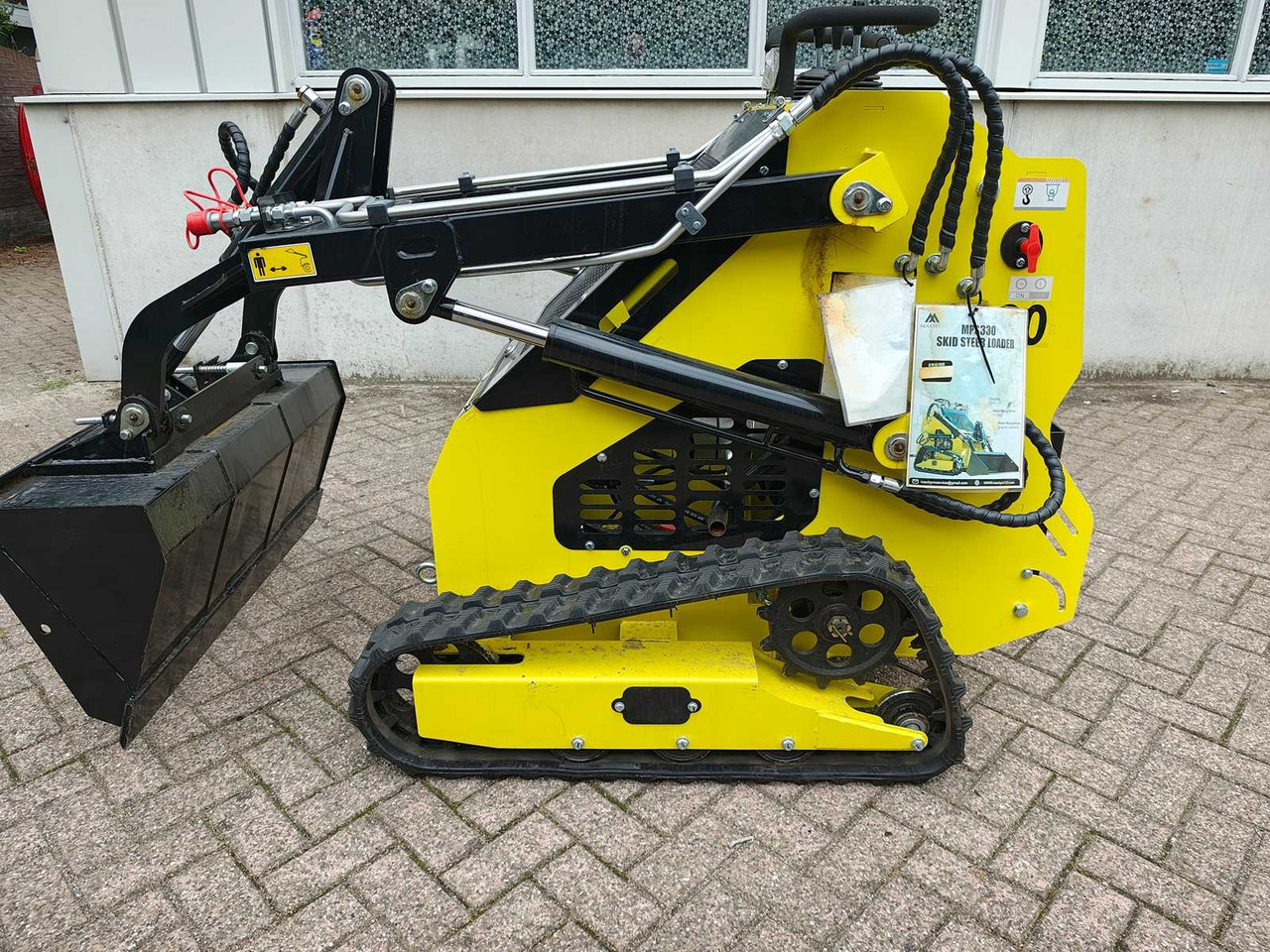 MACHPRO - 2025 - MPS330 - SKID STEER LOADER - Chargeuse compacte sur chenilles: photos 2 MACHPRO - 2025 - MPS330 - SKID STEER LOADER - Chargeuse compacte sur chenilles: photos 2
