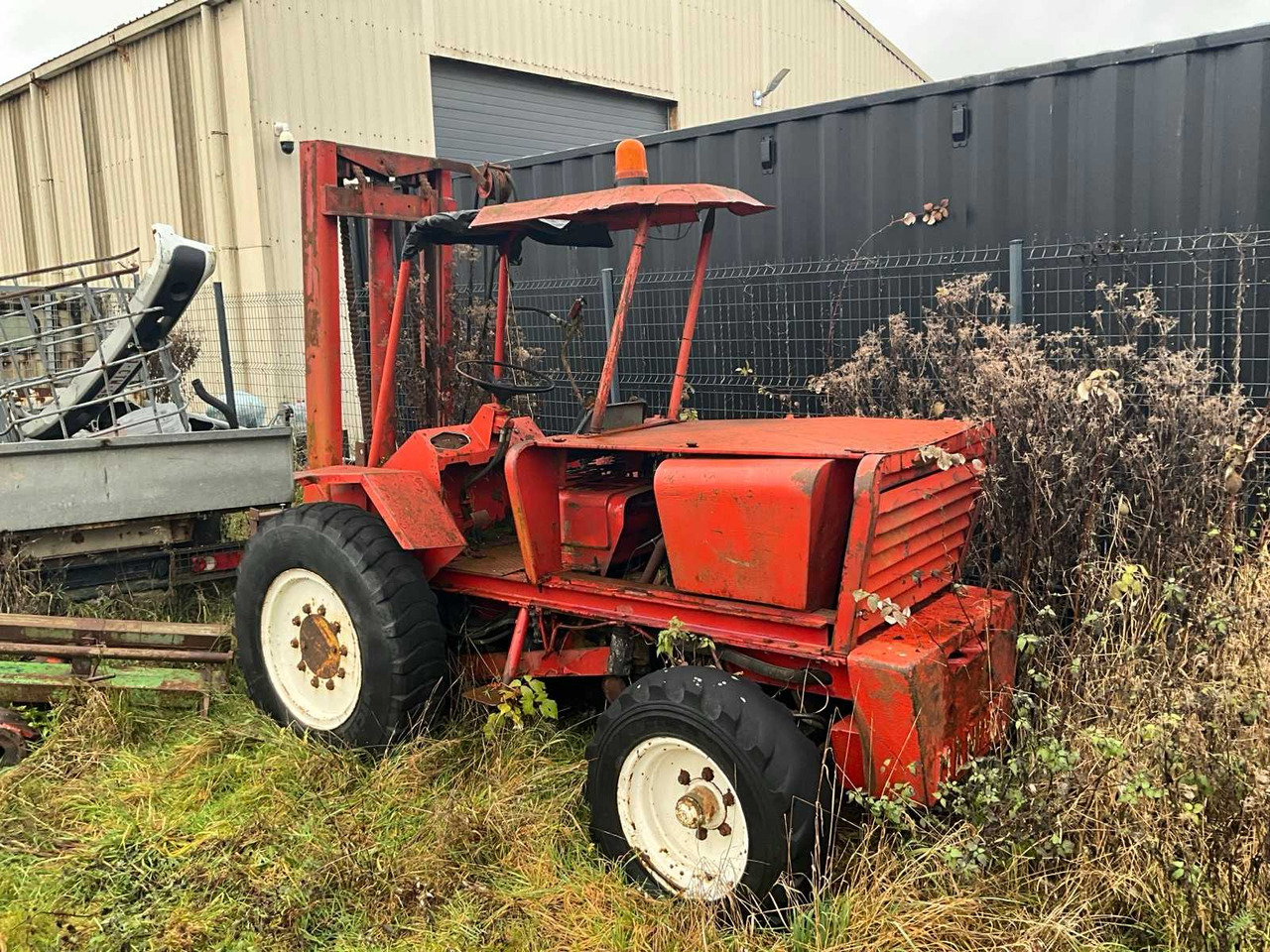 MANITOU FORKLIFT - Chariot élévateur: photos 2 MANITOU FORKLIFT - Chariot élévateur: photos 2