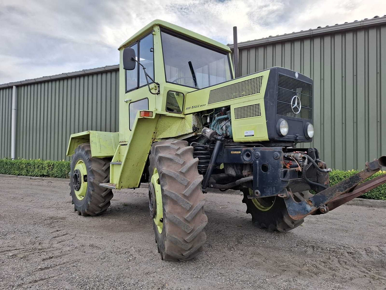MERCEDES-BENZ - MB TRAC 800 - ALL-WHEEL DRIVE AGRICULTURAL TRACTOR - Tracteur agricole: photos 1 MERCEDES-BENZ - MB TRAC 800 - ALL-WHEEL DRIVE AGRICULTURAL TRACTOR - Tracteur agricole: photos 1