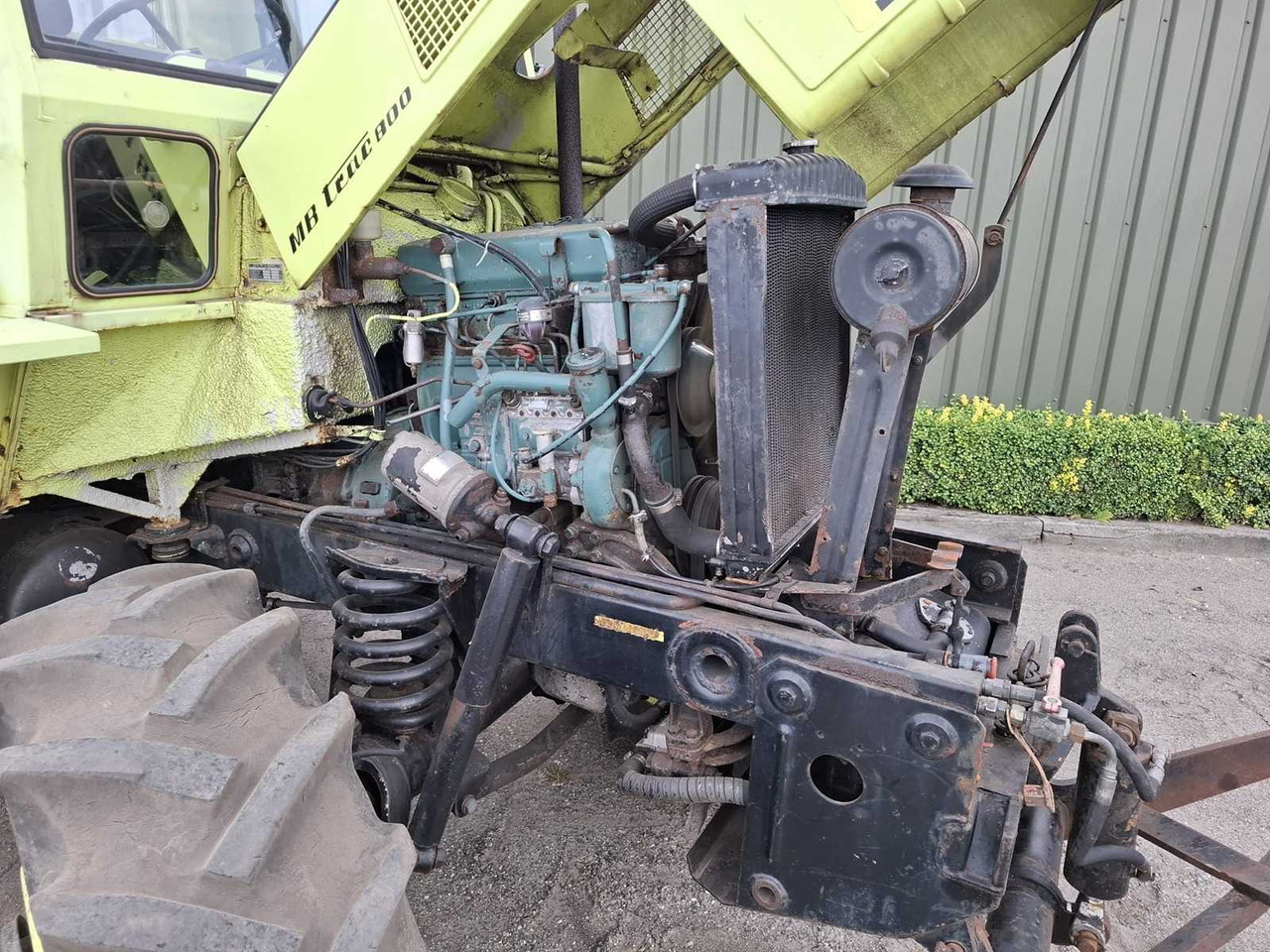 MERCEDES-BENZ - MB TRAC 800 - ALL-WHEEL DRIVE AGRICULTURAL TRACTOR - Tracteur agricole: photos 2 MERCEDES-BENZ - MB TRAC 800 - ALL-WHEEL DRIVE AGRICULTURAL TRACTOR - Tracteur agricole: photos 2