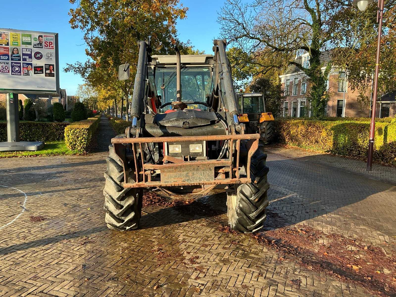 Massey ferguson 3085 - Tracteur agricole: photos 4 Massey ferguson 3085 - Tracteur agricole: photos 4