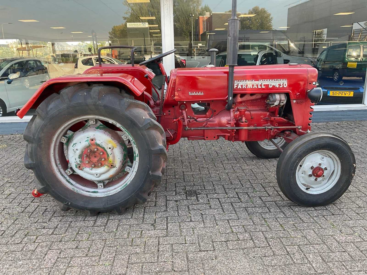 Mc Cormick International Farmall D-430 - Tracteur agricole: photos 4 Mc Cormick International Farmall D-430 - Tracteur agricole: photos 4