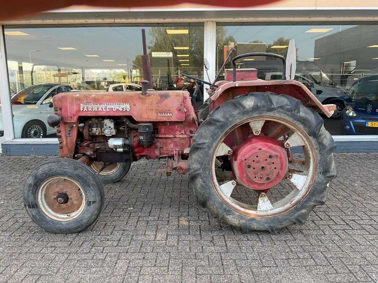Mc Cormick International Farmall D-430 - Tracteur agricole: photos 2 Mc Cormick International Farmall D-430 - Tracteur agricole: photos 2