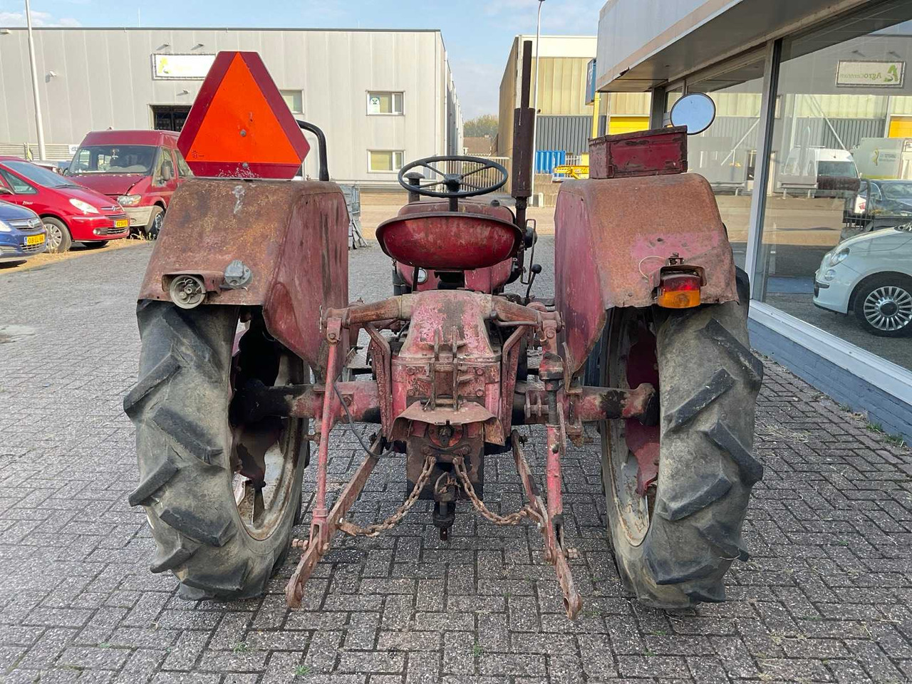 Mc Cormick International Farmall D-430 - Tracteur agricole: photos 4 Mc Cormick International Farmall D-430 - Tracteur agricole: photos 4