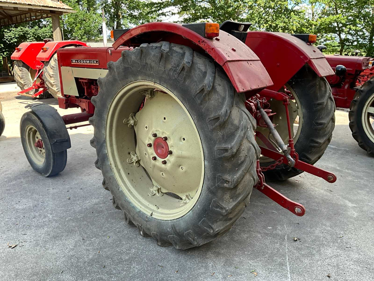 Mc cormick international 423 - Tracteur agricole: photos 4 Mc cormick international 423 - Tracteur agricole: photos 4