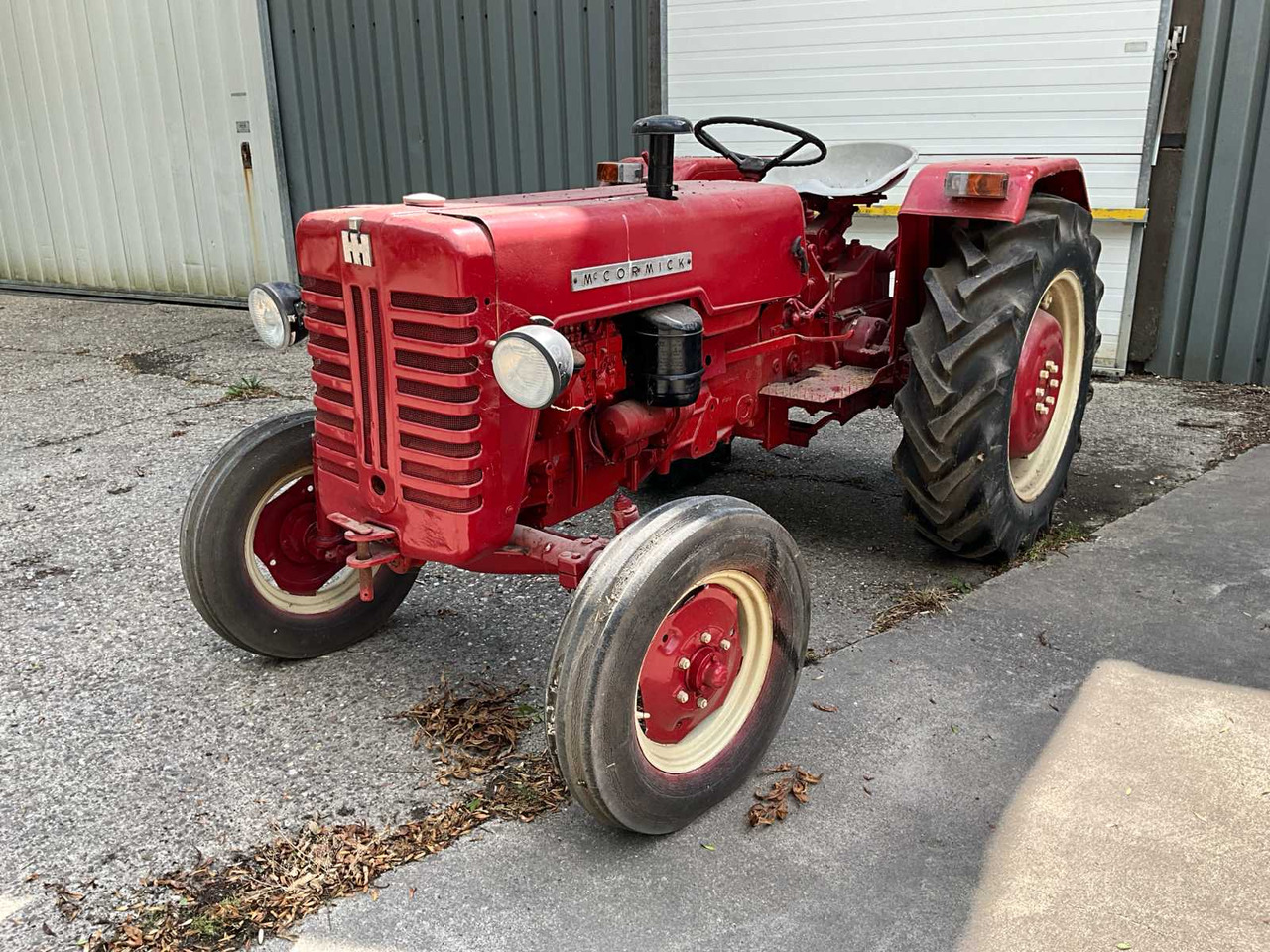 Mc cormick international D-439 - Tracteur agricole: photos 1 Mc cormick international D-439 - Tracteur agricole: photos 1
