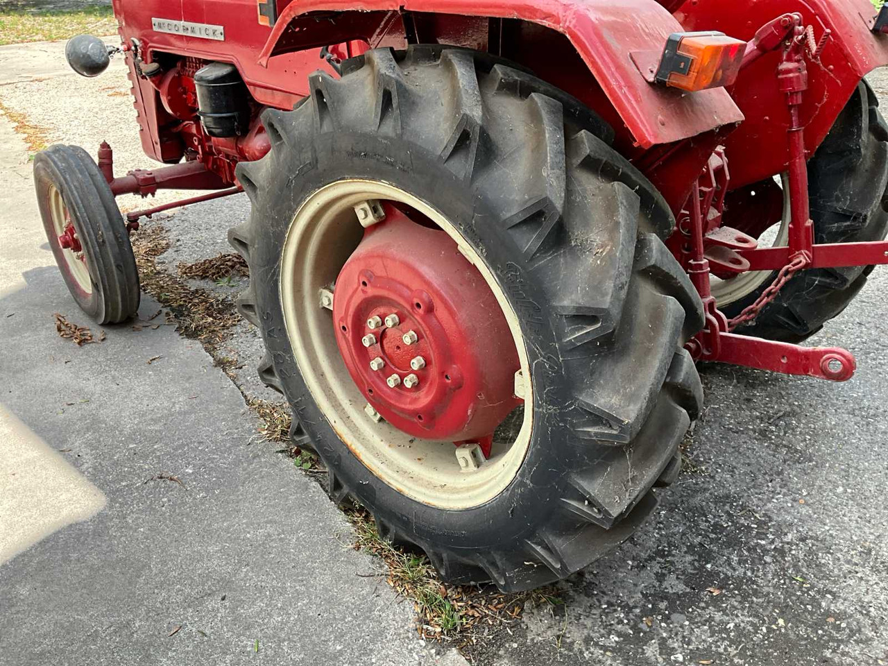 Mc cormick international D-439 - Tracteur agricole: photos 5 Mc cormick international D-439 - Tracteur agricole: photos 5