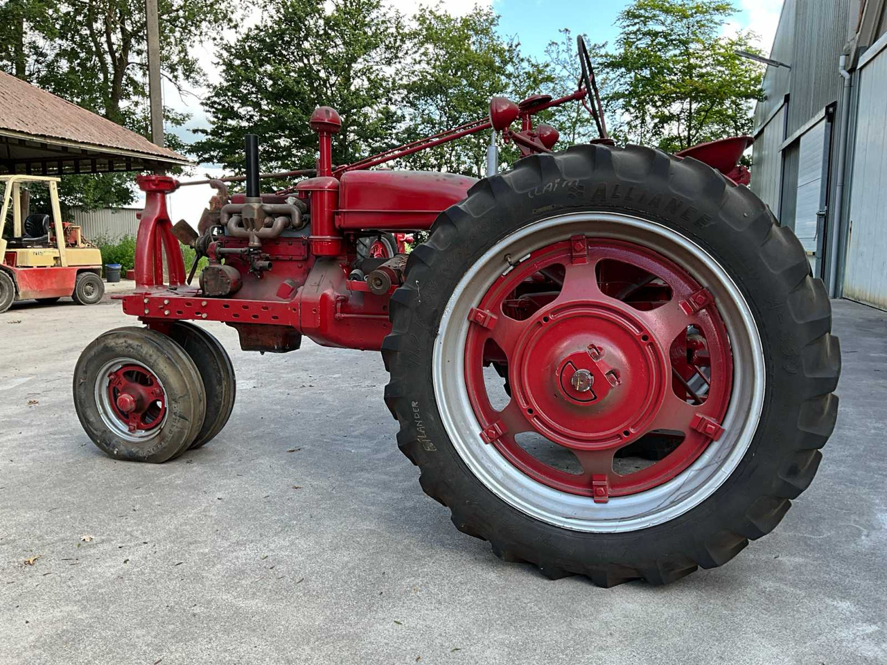 McCormick Benzine - Tracteur agricole: photos 4 McCormick Benzine - Tracteur agricole: photos 4