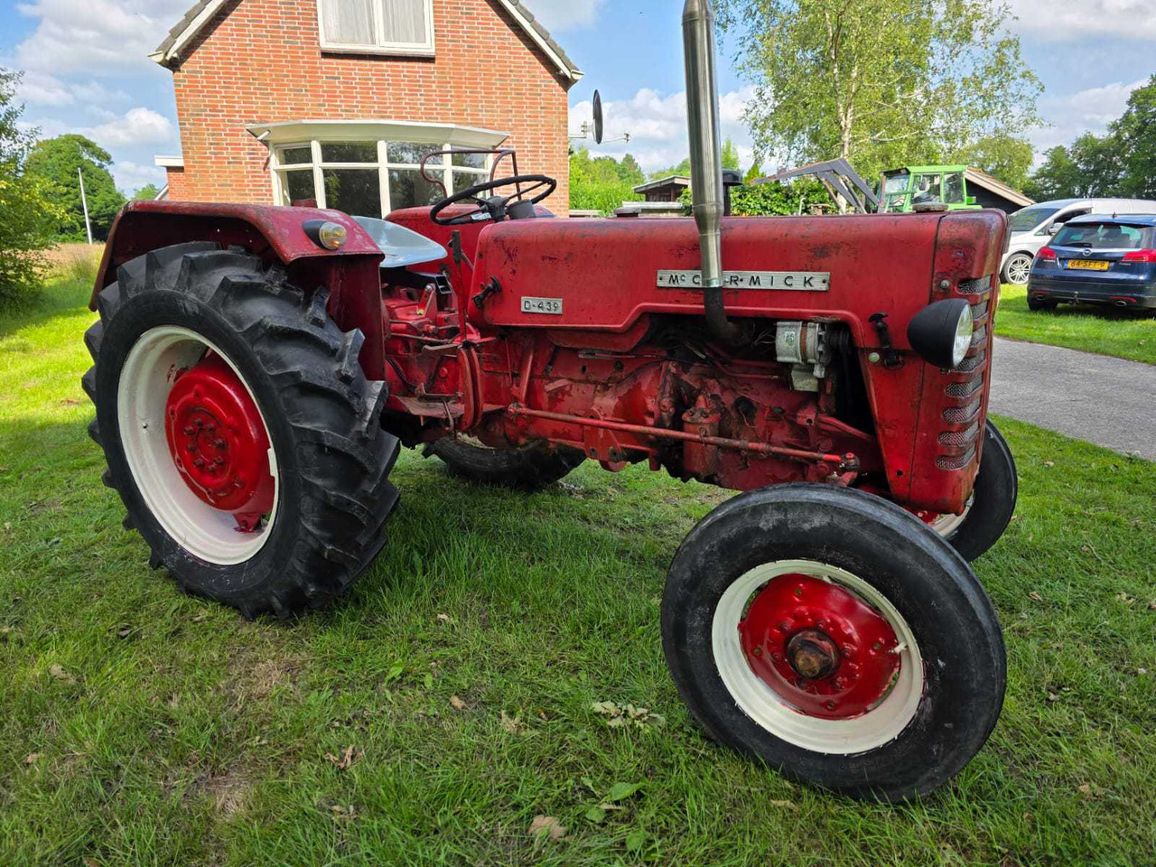 Tracteur agricole McCormick D-432: photos 6