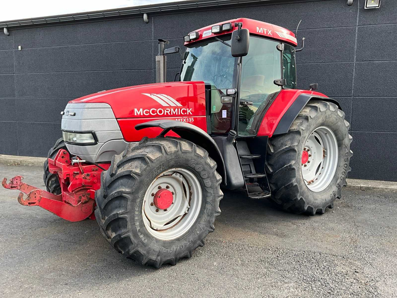 McCormick MTX135 - Tracteur agricole: photos 1 McCormick MTX135 - Tracteur agricole: photos 1