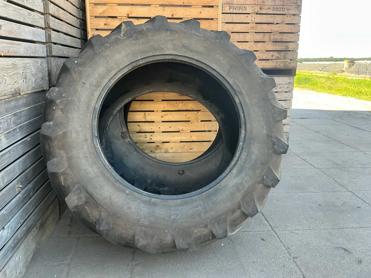 Michelin Xeobib - Pneus et jantes pour Tracteur agricole: photos 3 Michelin Xeobib - Pneus et jantes pour Tracteur agricole: photos 3