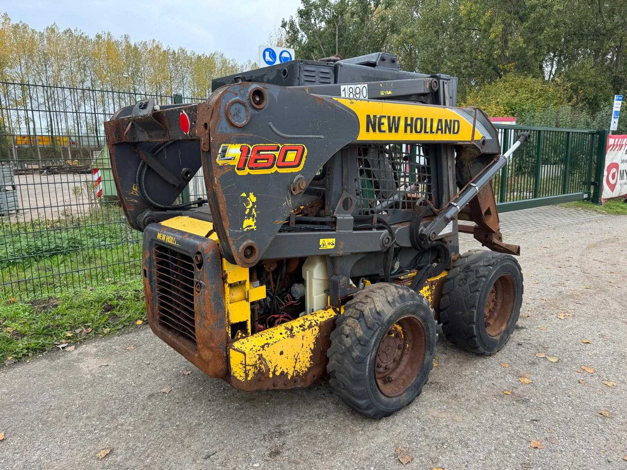 New Holland 2007 NEW HOLLAND L160 SKID STEER LOADER - Mini chargeuse: photos 3 New Holland 2007 NEW HOLLAND L160 SKID STEER LOADER - Mini chargeuse: photos 3