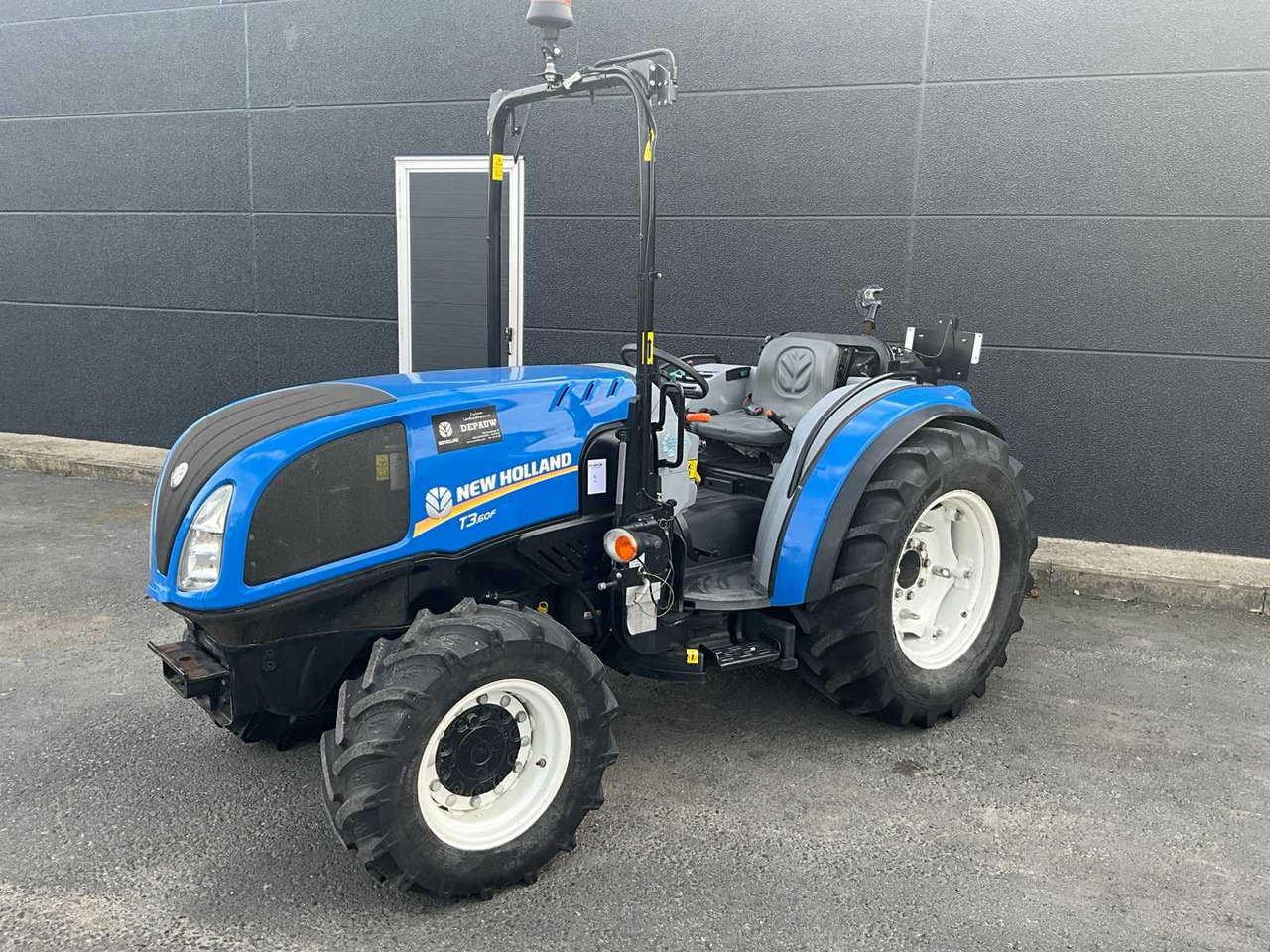 New Holland T3.60F - Micro tracteur: photos 1 New Holland T3.60F - Micro tracteur: photos 1