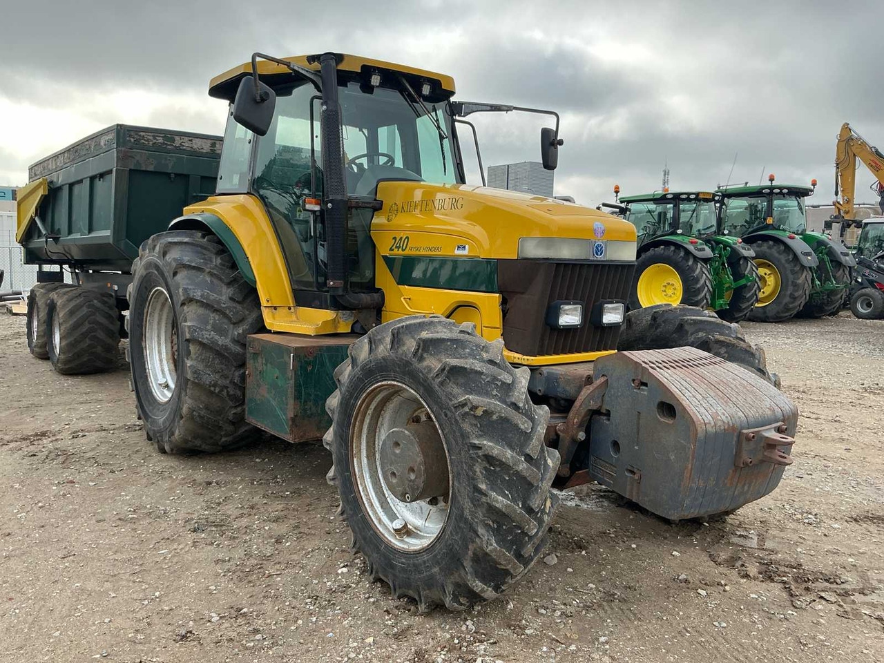 New holland 8970 - Tracteur agricole: photos 2 New holland 8970 - Tracteur agricole: photos 2